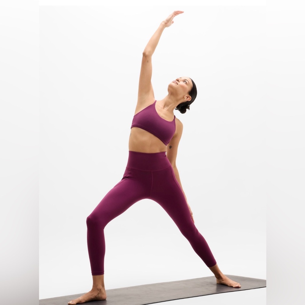 NWT Salutation Stash 7/8 Plum Tight Size Small